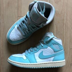 Jordan 1 Mid Sail Light Dew Basketball shoes
